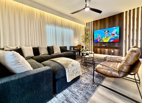 3163 - The Grand Magical Getaway 5BR