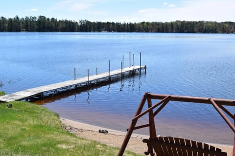 Lake Thompson Beachside Condo