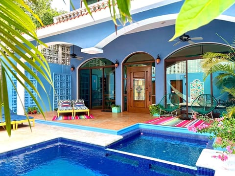 Everyone Loves This Beach Villa, Private Pool wifi image 1