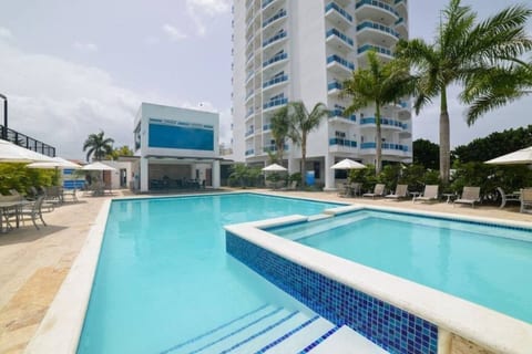 Apt Amazing View+Pool+GYM+BBQ+AC@Beach JuanDolio 3B
