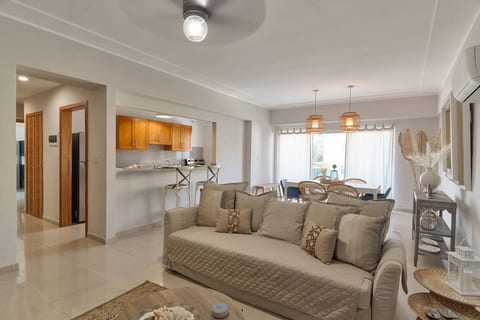Apt Private +WiFi+Pool+AC, JuanDolioBeach@RD 3