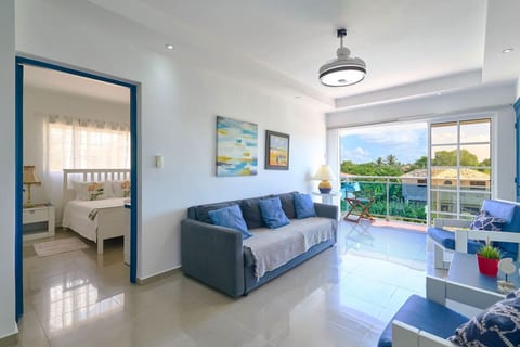 BeachsideGetaway|3BR|Pool|5Min walk to Beach|Wi-Fi
