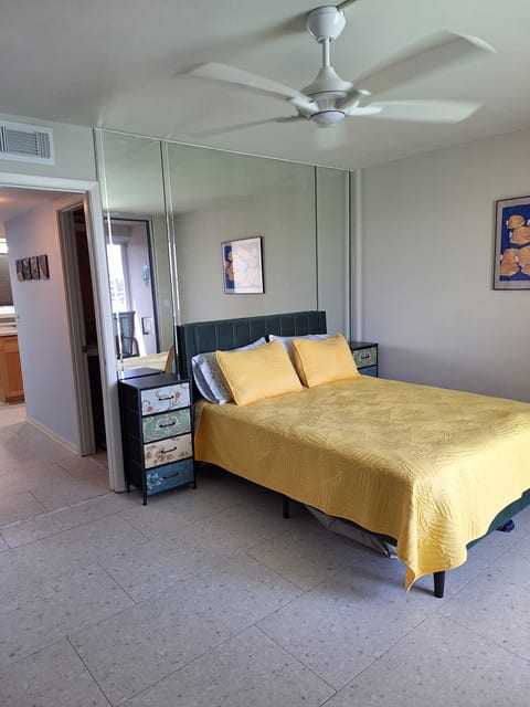 Seasonal Waterfront Vacation Condo