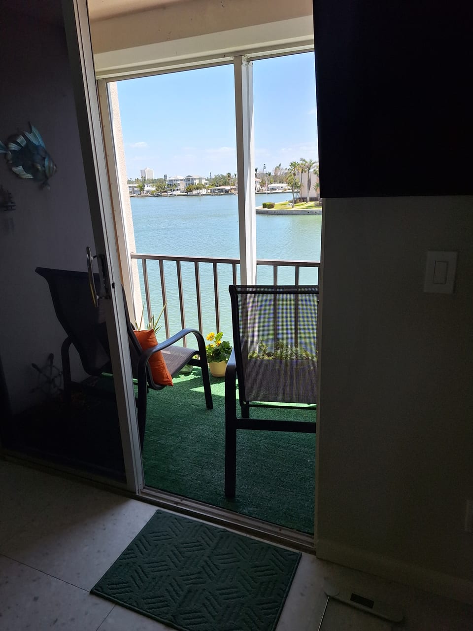 Seasonal Waterfront Vacation Condo - South Pasadena