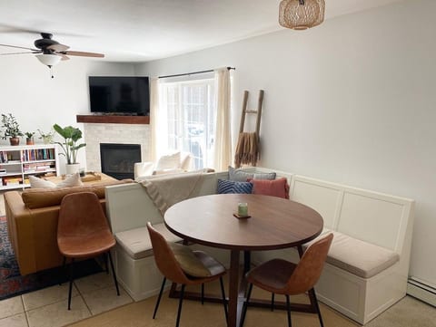 Kitchen Banquette with seating for the whole crew!