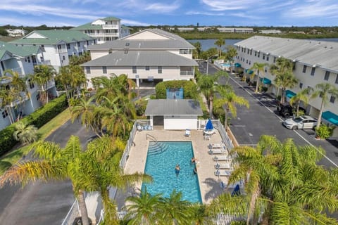 Captains Cove