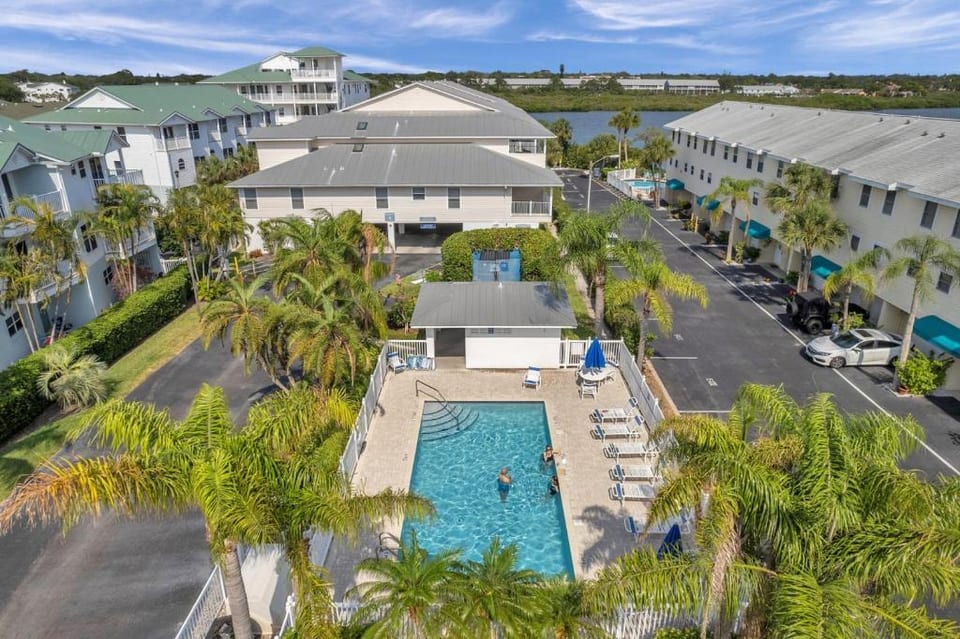 Captains Cove - Indian Shores