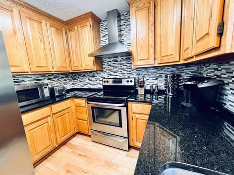 Fully stocked kitchen with all you need