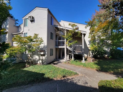 Delightful 2b2b Condo in Portland/Beaverton