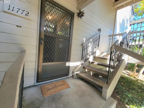 Delightful 2b2b Condo in Portland/Beaverton