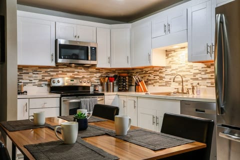 Renovated condo steps from Beaver Creek shuttle image 5