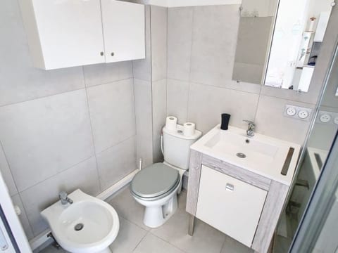 Lovely, modern studio with sea view 117