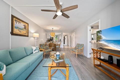 Kahana Coastal Escape with Ocean Views near Dining image 3