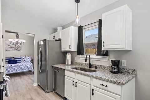 Fully equipped and beach-ready — brew a fresh pot, pack a beach bag, and you're out the door. This bright, modern kitchen makes mornings effortless.