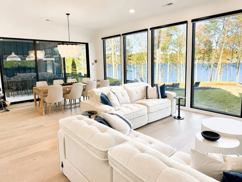 Peaceful Lakefront Retreat w/ Plunge Pool image 5