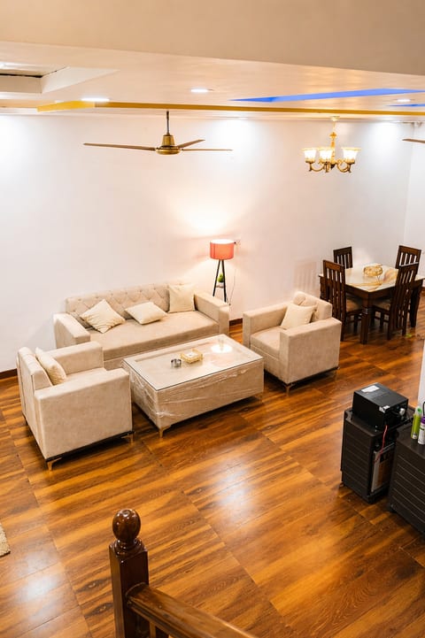 3BHK Luxury Villa Aerocity - Stay Royal BNB