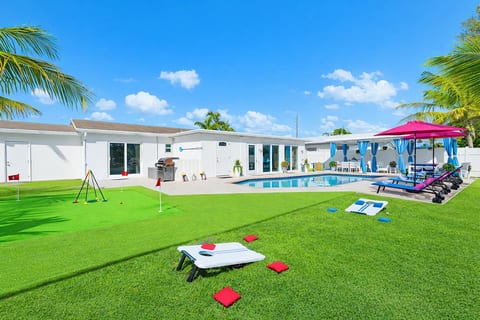 Waterfront Htd Pool, Putt-Putt Pergola, Air Hockey
