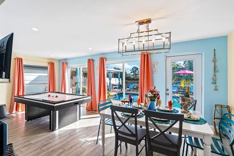 Waterfront Htd Pool, Putt-Putt Pergola, Air Hockey