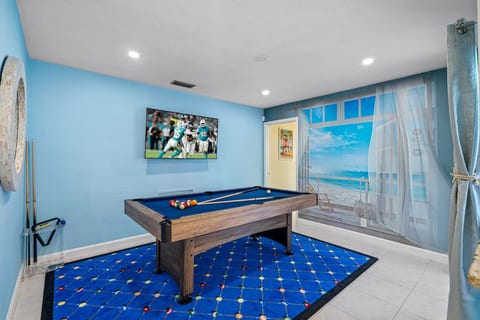 Waterfront w/ Htd Pool, Tiki Hut, Billiards, & Bar