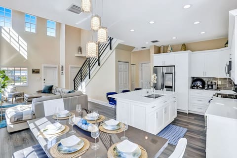 Spacious Designer Home Htd Pool Near Atlantic Ave