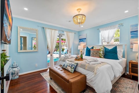 2191 NE 55th Air BNB