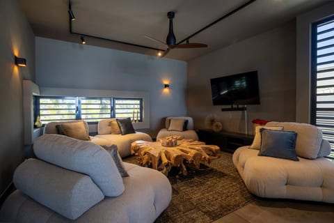 Sea Front Luxury Villa