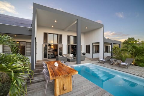 Nature Villa w/guesthouse