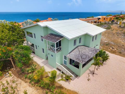 Barcadera Ocean View apartment