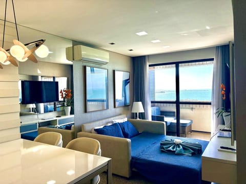 Amazing Waterfront View Breakfast Included image 39