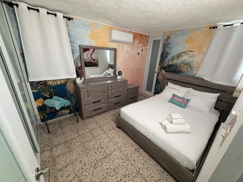 Top Location, Fully Equipped & Solar Energy!