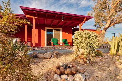 Chucks Cabin your desert oasis