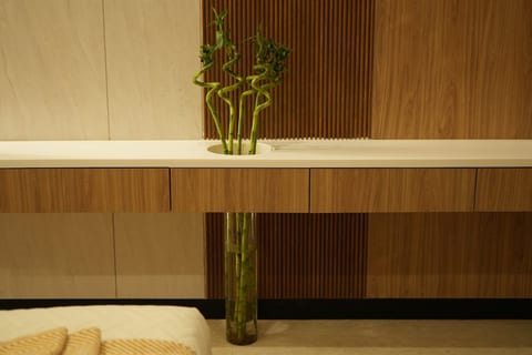 Stylish décor creates a calm and relaxing ambiance.