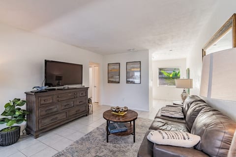 Waterfront 2/1 Apt. Ozona/Palm Harbor (Beachcomber image 1