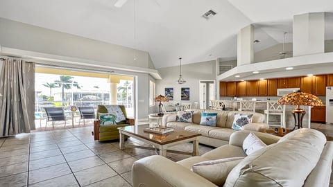 Boaters Dream, S. Terr, Pool, Yacht Club, Boating
