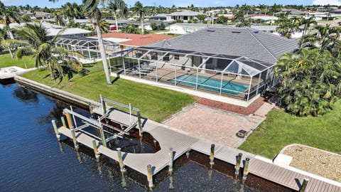 Boaters Dream, S. Terr, Pool, Yacht Club, Boating