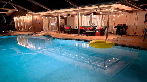 Coral Sunshine - large south terrace with pool/spa