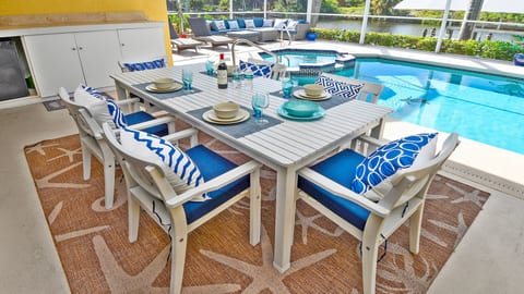 Seascape - Spa/Whilrpool, South Terrace, 4 Bedroom