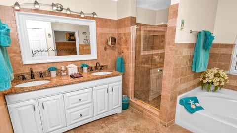 Orange Cove, heated Pool, Oasis of calm - Look