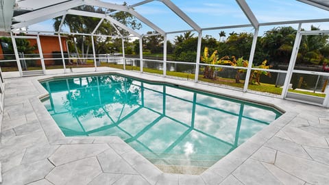 Talita | Canal Home, Heated Pool & fanced Yard