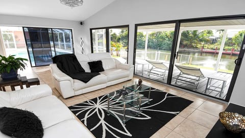 Talita | Canal Home, Heated Pool & fanced Yard