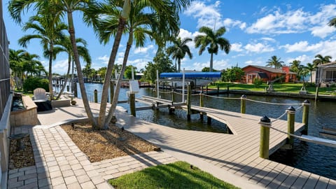 Almare – Gulf Access, Pool, Spa & Boat Dock