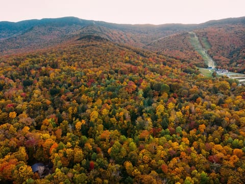 Ellen's Edge is located .5 miles from Sugarbush's Mt. Ellen