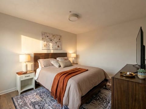 Modern 2BR + City Views + Balcony + Parking + Gym