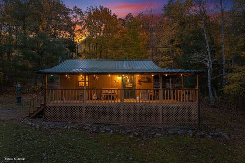 Cozy Boo Bear Luxury Honeymoon Cabin Hot Tub