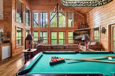A Step Above Gatlinburg Luxury Cabin