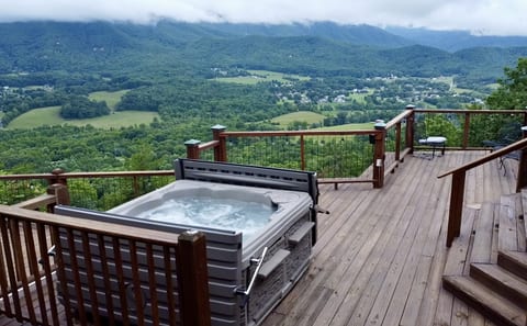 A View To Kill Awesome Views Game Room Hot Tub