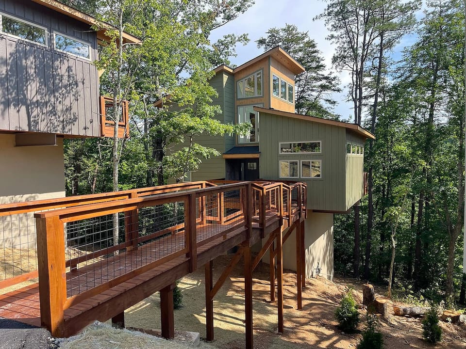 NuWay Treehouse Cabin 5 minutes to Dollywood - Pigeon Forge