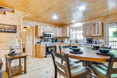 River Escape River Front Cabin
