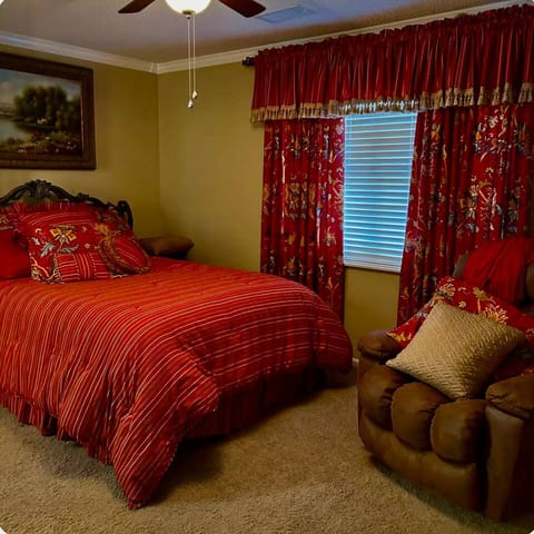 Beary Cozy in Pigeon Forge - Excellent Location!