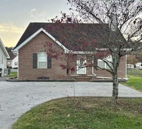 Beary Cozy in Pigeon Forge - Excellent Location!